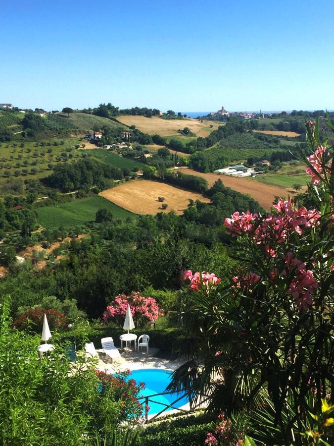 Chiaraluce Country House Massignano Exterior foto
